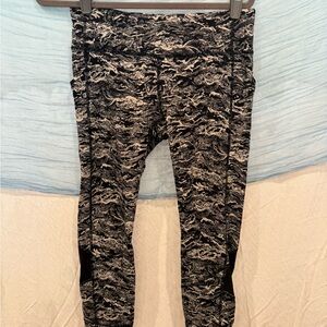 lululemon athletica Black and Gray Patterned Leggings